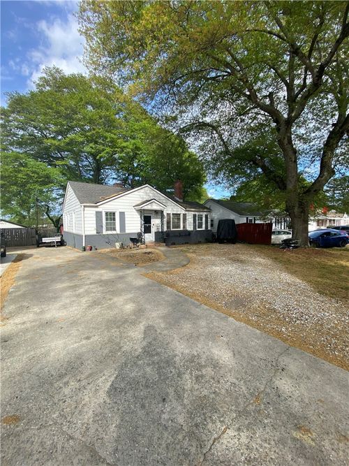 107 Somerset St, Greenville, SC, 29611-6024 | Card Image