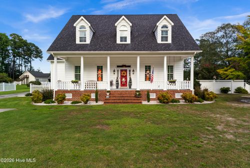305 Fox Ridge Rd, Warsaw, NC, 28398-9587 | Card Image
