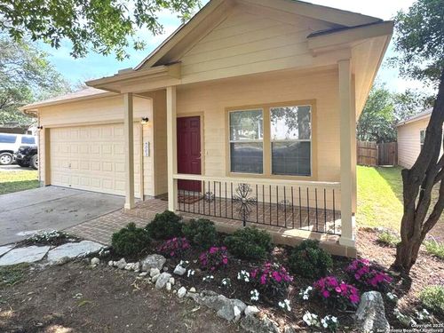 9003 Meridian Oak Ln, Austin, TX, 78744-7974 | Card Image