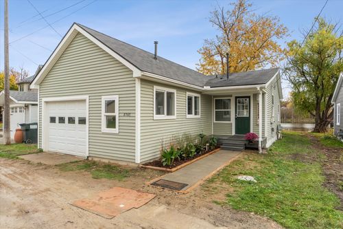 8767 Lagoon Drive, Hamburg Township, MI, 48139 | Card Image
