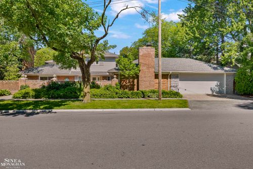 319 Kercheval Ave, Grosse Pointe Farms, MI, 48236-3065 | Card Image