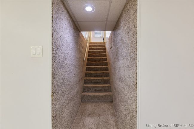 1407 Slate Run Rd, Home with 3 bedrooms, 3 bathrooms and null parking in New Albany IN | Image 59
