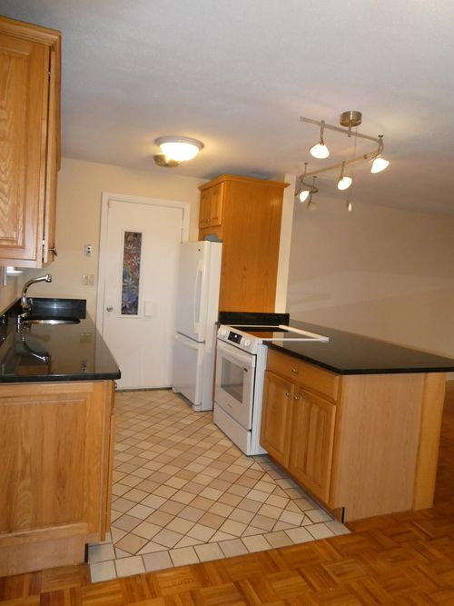 203 West Walk, West Haven, CT, 06516-5962 | Card Image