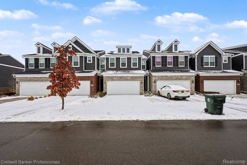 4883 Broomfield Way, Lake Orion, MI, 48359-1957 | Card Image