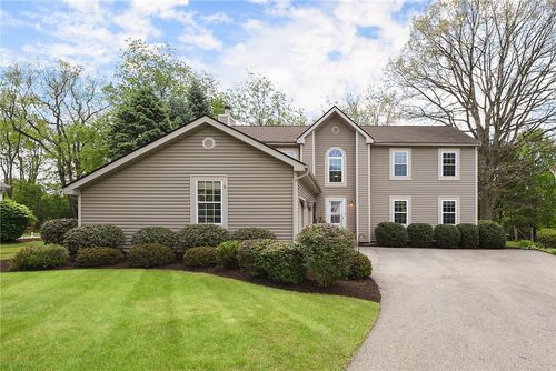 3004 Shawnee Ct, Gibsonia, PA, 15044-8282 | Card Image