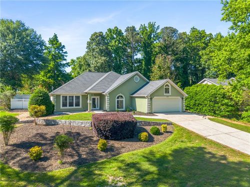 709 Oak Moss Dr, Lawrenceville, GA, 30043-3142 | Card Image