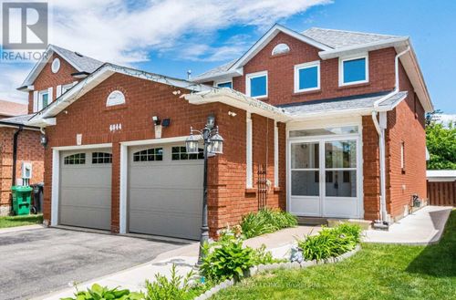 4844 Owl Cir, Mississauga, ON, L4Z2P7 | Card Image