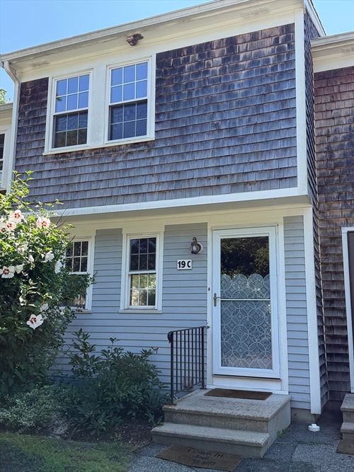 19c-300 Falmouth Rd, Mashpee, MA, 02649-2696 | Card Image