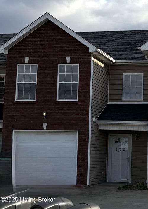 120 Darby Woods Ct, Radcliff, KY, 40160-8604 | Card Image