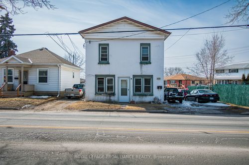 166 West St, Trenton, ON, K8V2M7 | Card Image