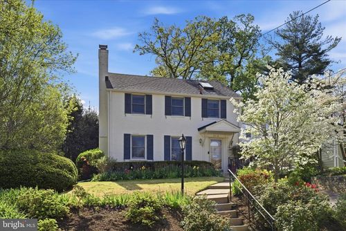 8512 Hazelwood Dr, BETHESDA, MD, 20814-1408 | Card Image