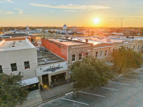 107 S Beaton St, Corsicana, TX, 75110-5229 | Card Image