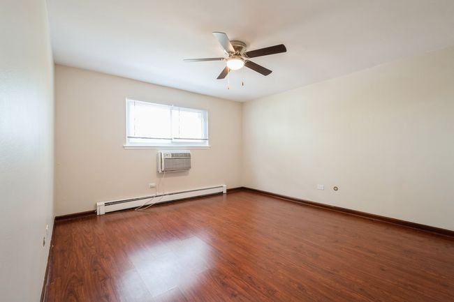 APT-412 - 8894 Knight Ave, Condo with 2 bedrooms, 2 bathrooms and 2 parking in Des Plaines IL | Image 7