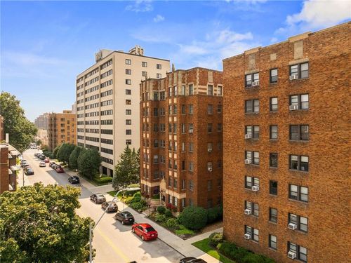 apt-404-807 48th St, Kansas City, MO, 64112-1816 | Card Image