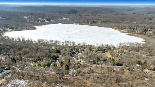 10 Beech Rd, South Salem, NY, 10590-2749 | Card Image