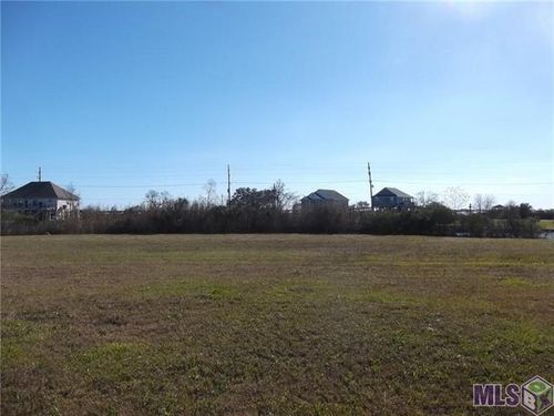 1424 Clipper Island Rd, Slidell, LA, 70458-1461 | Card Image