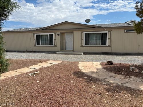 1371 W Basin Ave, Pahrump, NV, 89060-4513 | Card Image