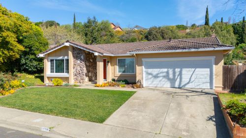 114 Newcastle Dr, Vallejo, CA, 94591-6800 | Card Image