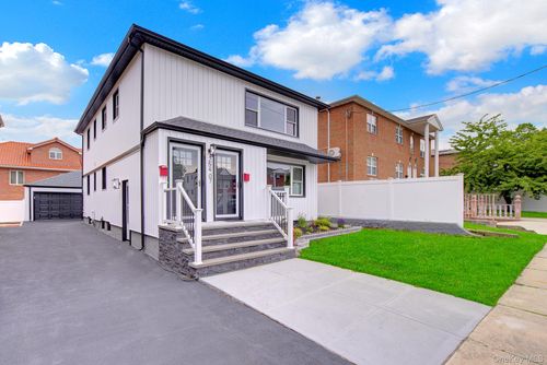 25407 60th Ave, Little Neck, NY, 11362-2424 | Card Image