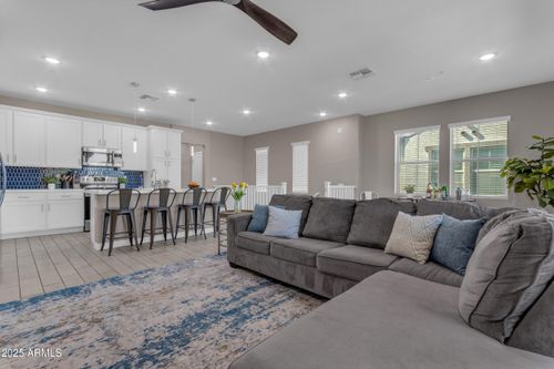 204-155 N Lakeview Blvd, Chandler, AZ, 85225-5852 | Card Image