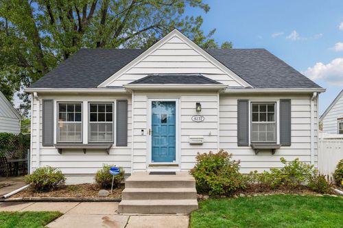 4237 Abbott Ave N, Robbinsdale, MN, 55422-1452 | Card Image