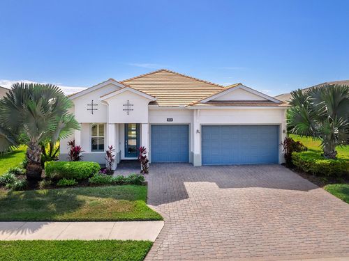 8358 Redonda Loop, LAKEWOOD RANCH, FL, 34202-2633 | Card Image