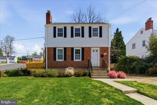 941 Patrick Henry Dr, ARLINGTON, VA, 22205-1438 | Card Image