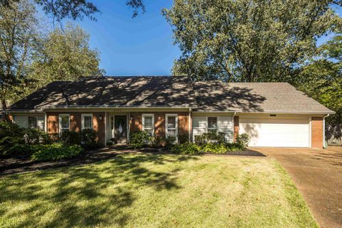8774 Yorkchester Rd, Germantown, TN, 38139-4434 | Card Image
