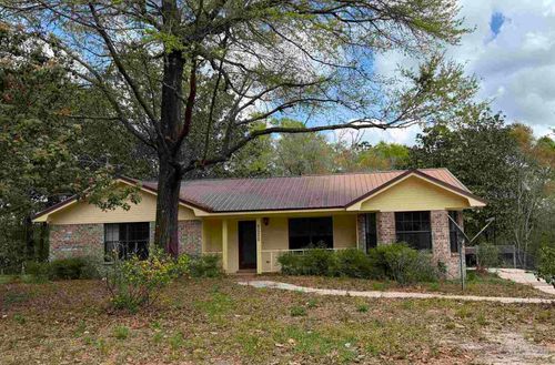 7686 Highway 87 N, Milton, FL, 32570-9202 | Card Image