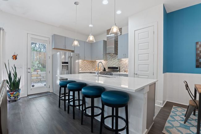 Quartz countertops ALL FURNITURE NEGOTIABLE | Image 7