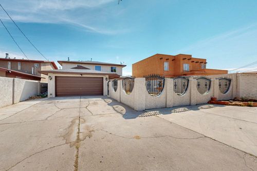 3008 Corona Dr Nw, Albuquerque, NM, 87120-1232 | Card Image