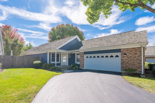 530 Park Barrington Way, Barrington, IL, 60010-5284 | Card Image