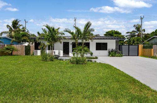 3141 Ne 14th Ave, Pompano Beach, FL, 33064-6743 | Card Image