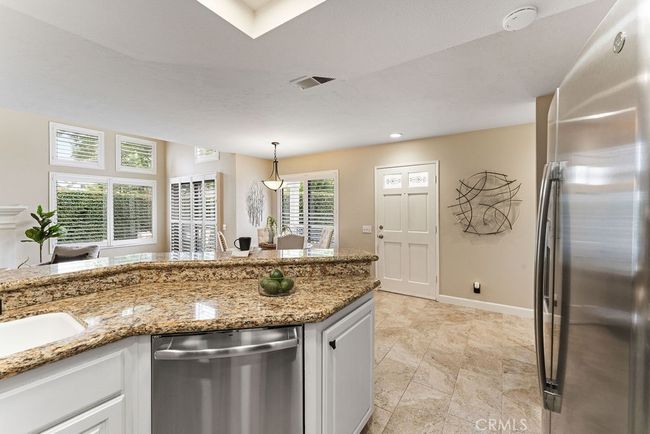 77 Fallingstar, Condo with 2 bedrooms, 3 bathrooms and 1 parking in Irvine CA | Image 14
