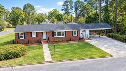 1215 N Respess St, Washington, NC, 27889-3617 | Card Image