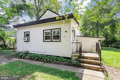 2111 Patton Rd, Toms River, NJ, 08753-5922 | Card Image