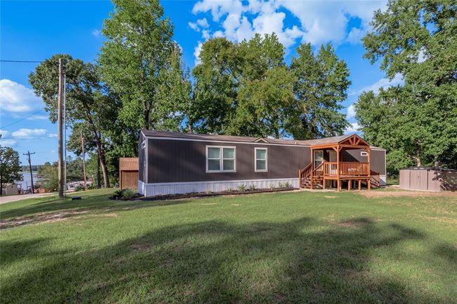 844 Harbor Point Dr, House other with 3 bedrooms, 2 bathrooms and null parking in Trinity TX | Image 4