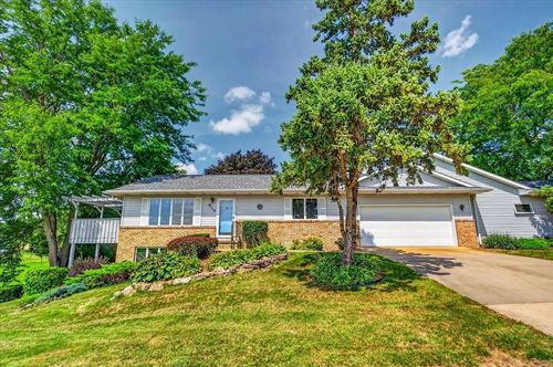 1-6112 Woodland Dr, Waunakee, WI, 53597-9261 | Card Image