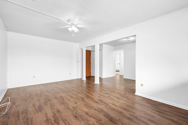 Living/Dining Cable TV & Wi-Fi included with HOA | Image 5