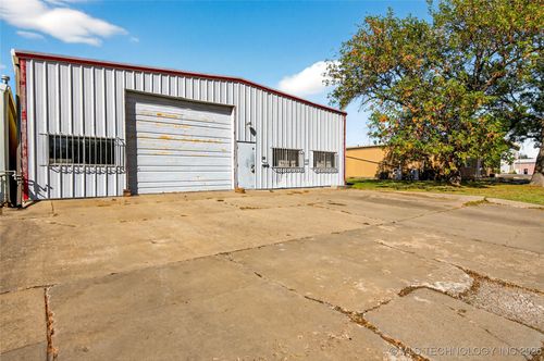 313 S Bucy Ave, Bartlesville, OK, 74003-3118 | Card Image