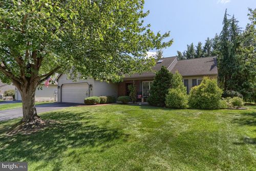 22 Scenic Dr, MYERSTOWN, PA, 17067-3164 | Card Image