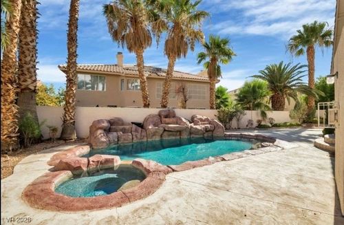 7517 Heather Knoll Cir, Las Vegas, NV, 89129-5975 | Card Image