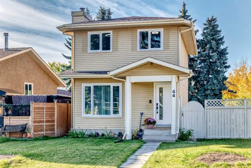 44 Mckinley Rd Se, Calgary, AB, T2Z1T6 | Card Image