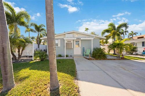 a-2904 Avenue B, HOLMES BEACH, FL, 34217-2118 | Card Image