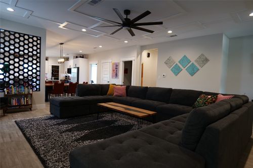 20703 Bonanza St, Lago Vista, TX, 78645-5811 | Card Image
