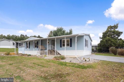 908 Kelly Dr, MOUNT WOLF, PA, 17347-8716 | Card Image