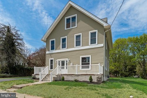 53 Linwood Ave, WILLIAMSTOWN, NJ, 08094-1811 | Card Image