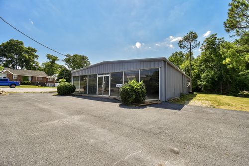 217 N Main St, Mount Pleasant, TN, 38474-1364 | Card Image