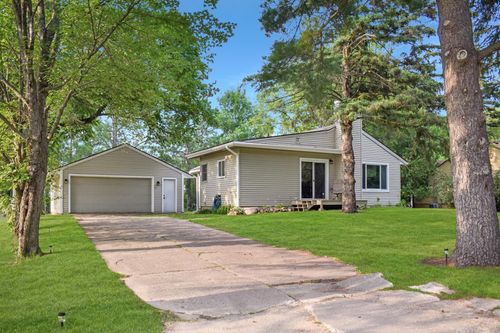 2011 Pine St, Brainerd, MN, 56401-4621 | Card Image