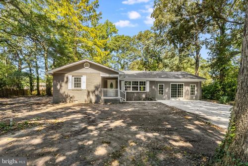 24208 Beaver Dam Dr, Seaford, DE, 19973-7728 | Card Image